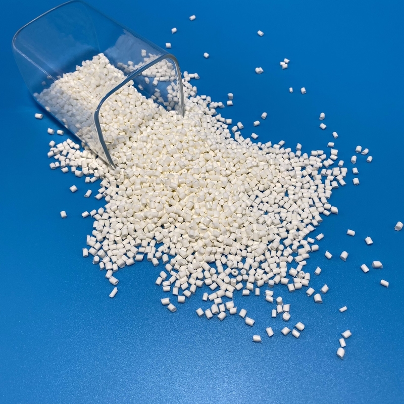 Color a medida Fluoroplásticos Materia prima granulados Resistente a los rayos UV Compatible con la FDA