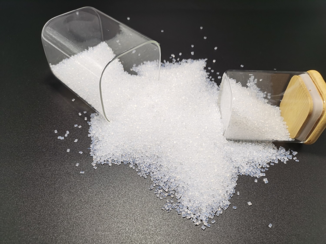 Pellets de ETFE químicamente inertes Conductividad térmica 0,25 W/M·K Para placas de tubos