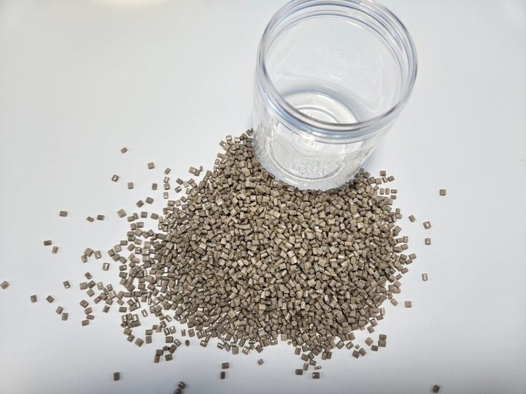 Pellets PEEK de alta temperatura Punto de fusión 334°C para el moldeo por inyección de componentes electrónicos