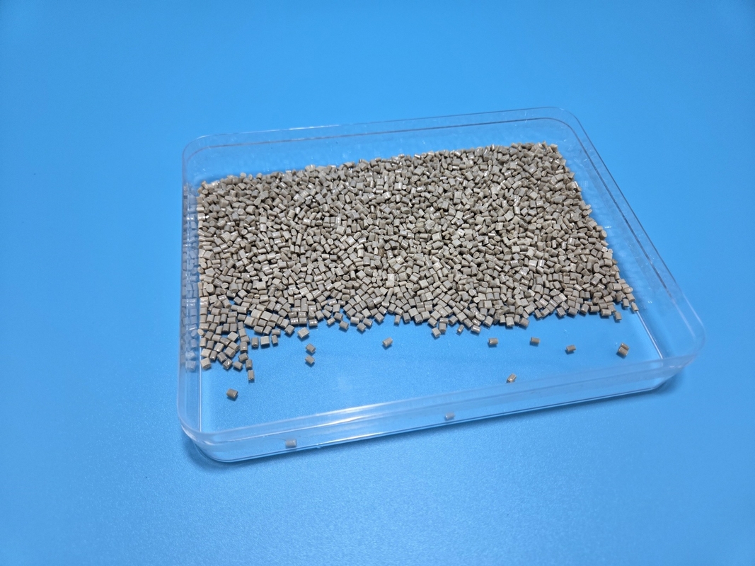 Pellets PEEK de alta temperatura Punto de fusión 334°C para el moldeo por inyección de componentes electrónicos